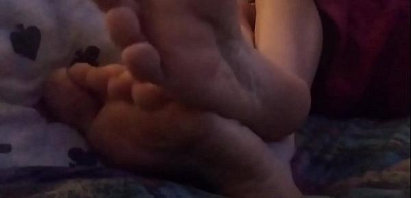  Lotion On Soft Feet - Feet Tease